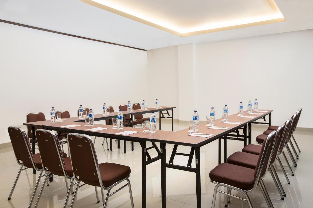 Amaris Hotel Бенгкулу Екстер'єр фото