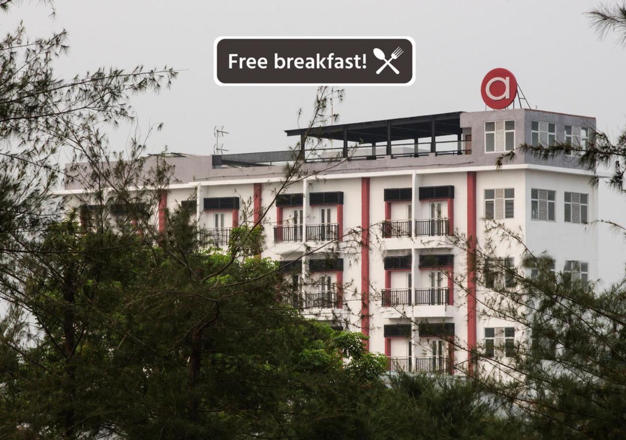 Amaris Hotel Бенгкулу Екстер'єр фото